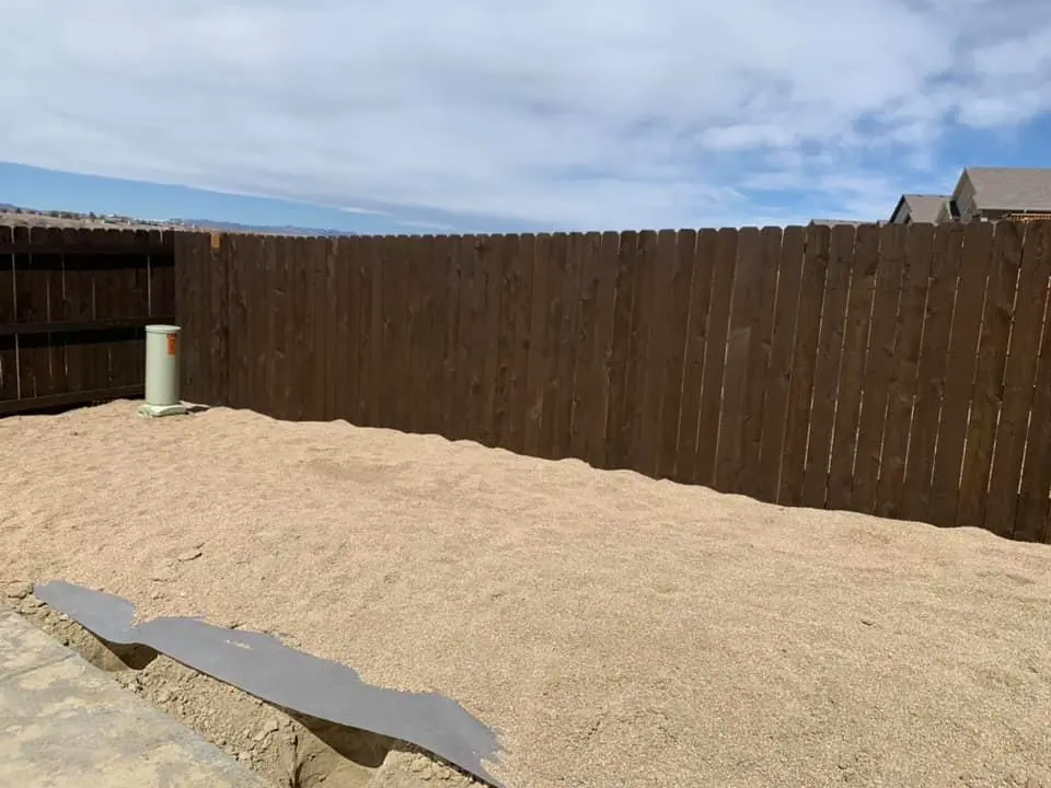 Chocolate_Fence_14398fc7-767e-4009-8a24-a5c8f7f21f48.webp